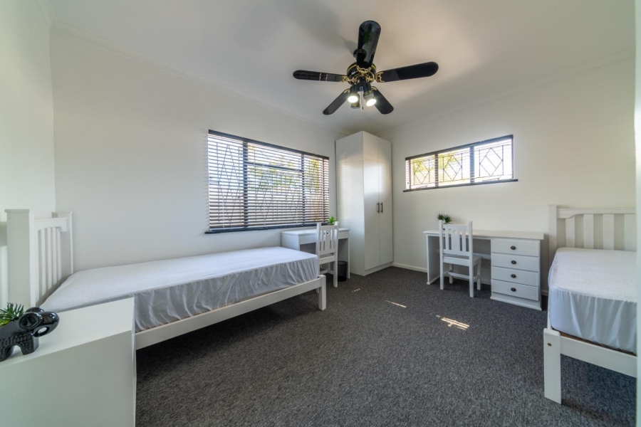 To Let 4 Bedroom Property for Rent in Idasvallei Western Cape